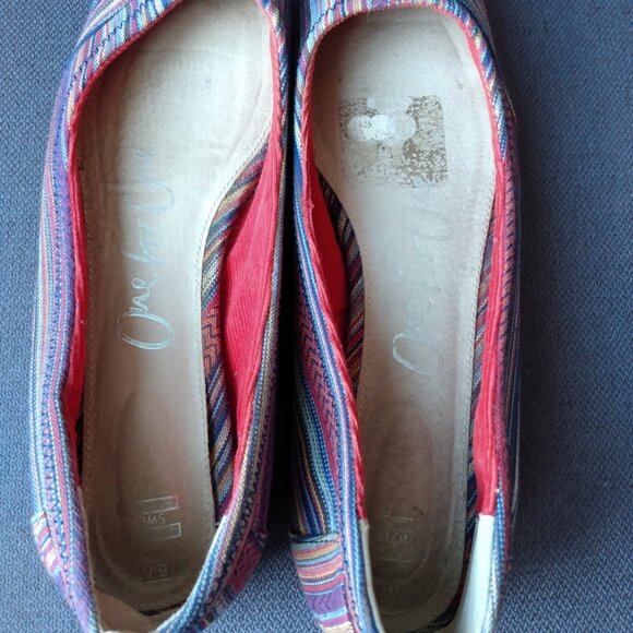 Toms Shoes Ballet Flats Size 9 Hippy Boho Folkwear Tribal Print - Picture 6 of 16